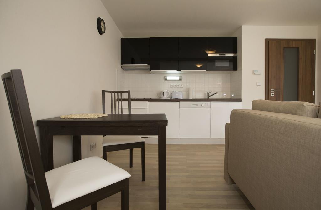 Greg Apartments Kampa Прага Экстерьер фото